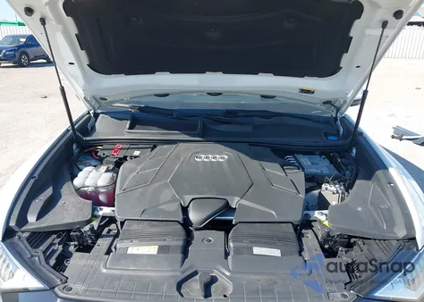 2021 Audi Q8 Prestige 55 Tfsi Quattro Tiptronic z USA, uszkodzony, nr VIN WA1FVAF10MD022929